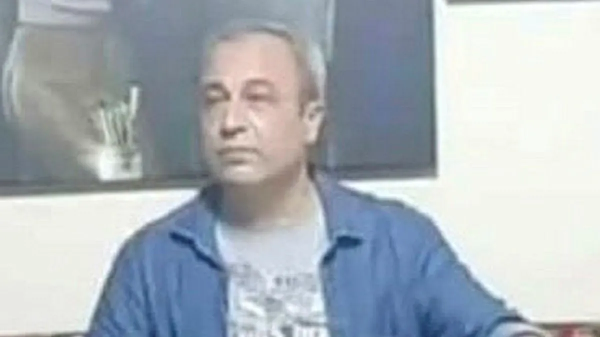 Teneffüste öğrencileriyle top oynayan öğretmen hayatını kaybetti