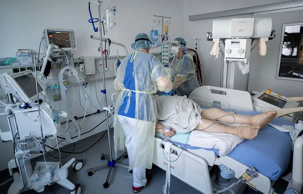 Almanya’da büyük skandal! 1 kişiye 5 doz BioNTech-Pfizer aşısı yapıldı