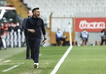 Karagümrük'te flaş karar! Teknik Direktör Francesco Farioli ile yollar ayrıldı