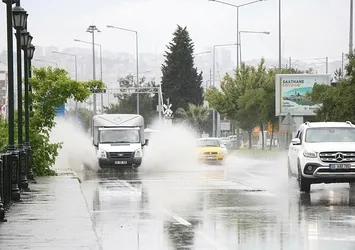 Son dakika: HAVA DURUMU! Meteorolojiden peş peşe sağanak ve fırtına uyarısı! İstanbul Ankara İzmir'de hava nasıl olacak?