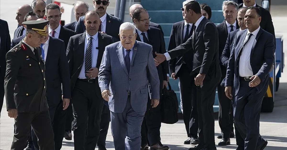 Filistin Devlet Başkanı Mahmut Abbas kritik görüşme öncesi Ankara'da