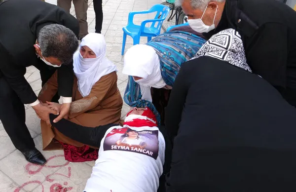 Son dakika | Van'daki evlat nöbetinde skandal olay! HDP'lilerden çirkin hareket - 1
