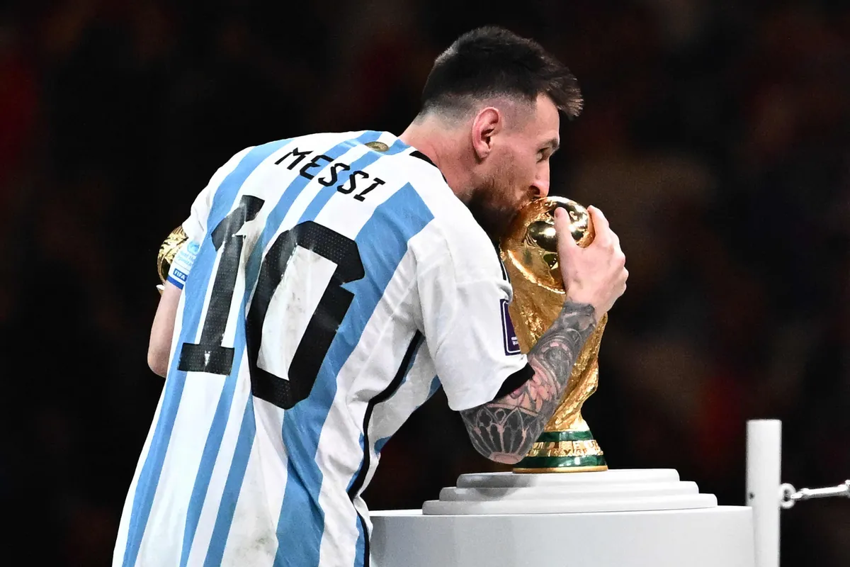 arjantin-bu-gece-messiye-veda-ediyor-milli-takimda-tarihi-ayrilik-1791304719110.jpg Lionel Messi Arjantin formasıyla (A Haber Foto Arşiv)
