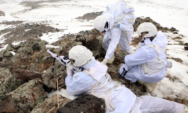 Eksi 20 derecede terörist avındalar! Şehit annelerini duygulandıran mesaj