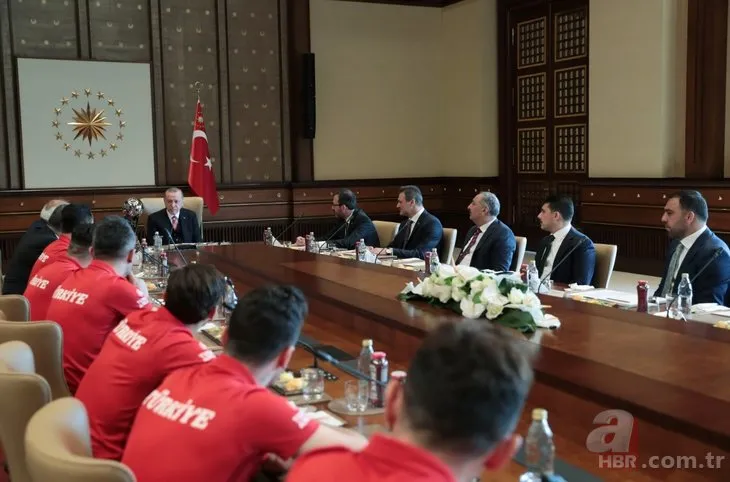 Başkan Erdoğan, Ampute Futbol Milli Takımı’nı kabul etti