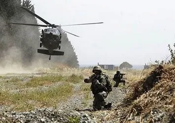 Mehmetçik vuruyor PKK çözülüyor