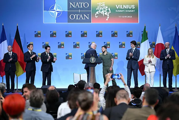 g7den-bildiri-rusyaya-karsi-ukraynanin-yaninda-olacagiz-1689177889721.jpg G7'den bildiri: Rusya'ya karşı Ukrayna'nın yanında olacağız