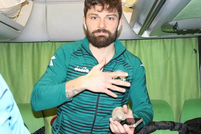 Giresunspor kafilesine Samsun dönüşü taşlı saldırı - 1