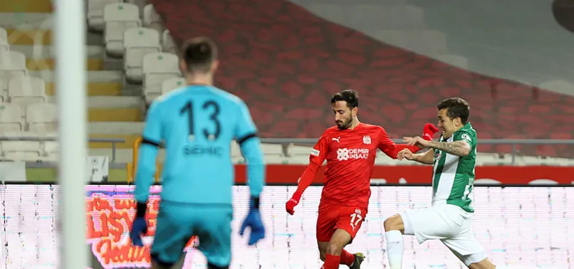 Konyaspor evinde Sivasspor'a mağlup oldu
