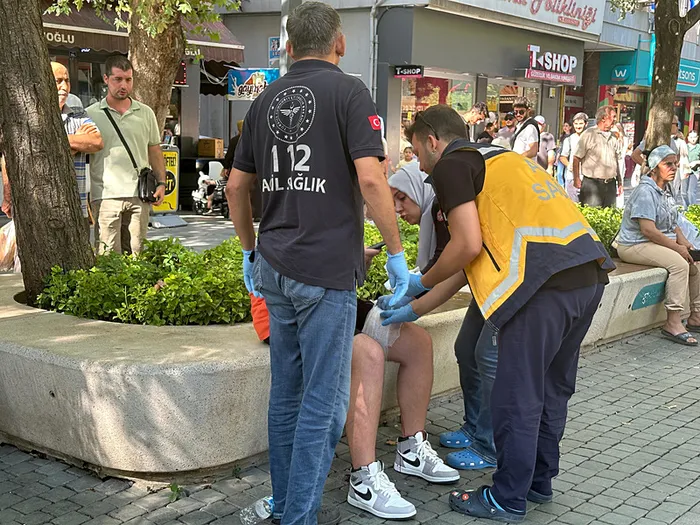 Kocaeli'de akıllara durgunluk veren olay! 17 yaşındaki genç yarım saatte "ne bakıyorsun" deyip 4 kişiyi bıçakladı - 2