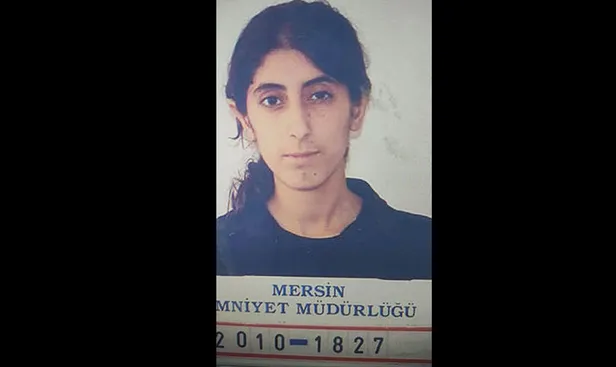 dilsah-ercan-kimdir-kac-yasinda-mersinde-polisevine-saldiri-gerceklestiren-zozan-tolan-kod-adli-terorist-dilsa-1664278134037.jpg Dilşah Ercan kimdir, kaç yaşında? Mersin'de polisevine saldırı gerçekleştiren Zozan Tolan kod adlı terörist Dilşah Ercan nereli?