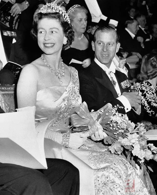 İngiltere Kraliçesi 2. Elizabeth’in tahttaki 70’inci yılı kutlaması için 16 binin üzerinde sokak partisi yapılacak 9