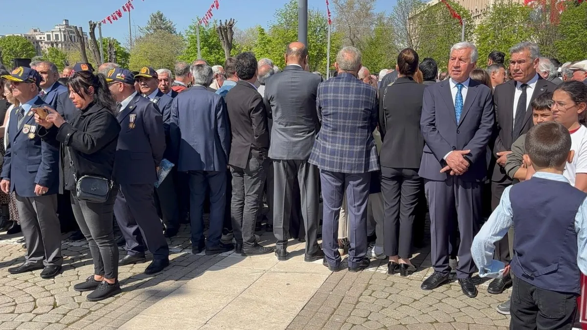 CHP'nin mehter protestosuna halk ne diyor? A Haber mikrofonlarında tepki: Bu toprakların insanı değiller