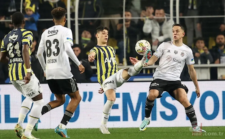 Fenerbahçeli taraftarlardan Ali Koç’a “istifa et” çağrısı! “Fener'i ne hale getirdin” 23