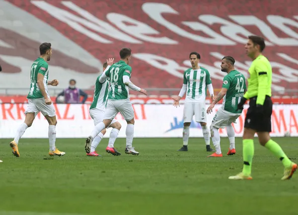 Konyaspor Göztepe maç sonucu: 2-3