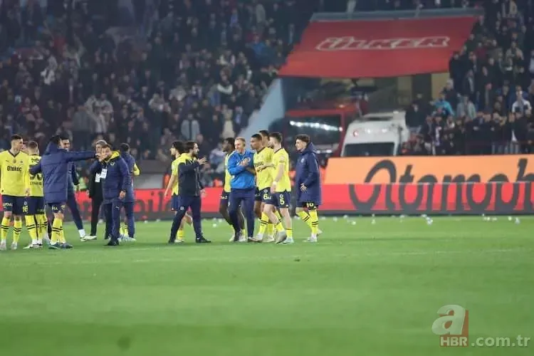 Fenerbahçeli Oosterwolde'den Trabzonspor taraftarına çirkin el hareketi! Olayların fitilini ateşledi 10