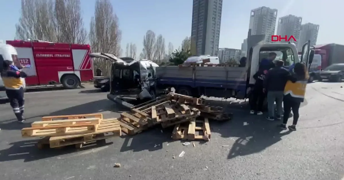 TEM'de zincirleme kaza! Trafik durdu