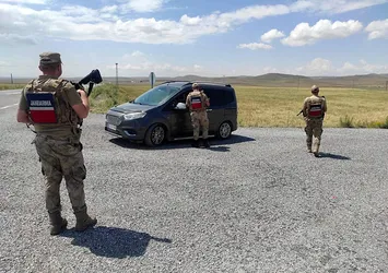 Van'da çeşitli suçlardan 11 kişi tutuklandı