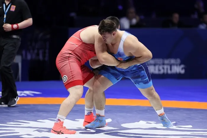 Milli güreşçi Rıza Kayaalp grekoromen stilde finalde - 3