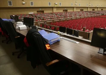 Bayramın 4. günü adliyeler açık mı? Noterler, nüfus müdürlüğü, kaymakamlık, tapu müdürlüğü, vergi dairesi çalışıyor mu?