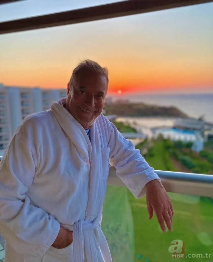 Mehmet Ali Erbil’den müstakbel eşiyle fotoğraf geldi! Takipçilerinden tepki yağdı: Kızını geçtim torunun yaşında… 5