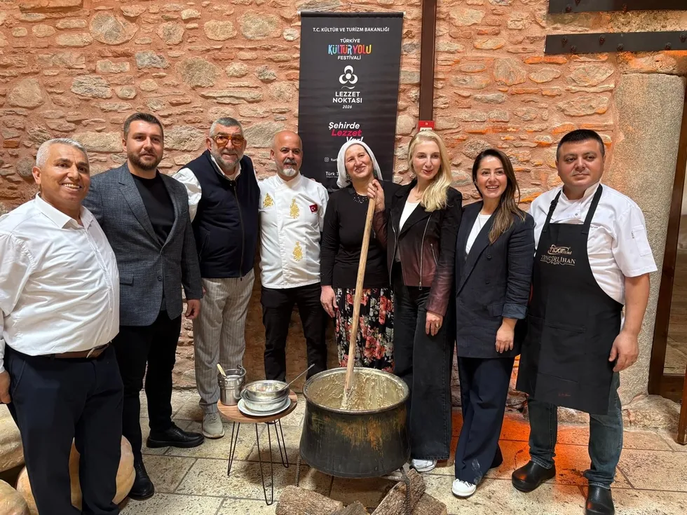 aydin-kultur-yolu-festivali-ekonomiyi-hareketlendirdi-42-lezzet-noktasinda-sehrin-gastronomisi-vitrine-cikti-1778052045412.jpeg Aydın Kültür Yolu Festivali ekonomiyi hareketlendirdi: 42 lezzet noktasında şehrin gastronomisi vitrine çıktı - 2