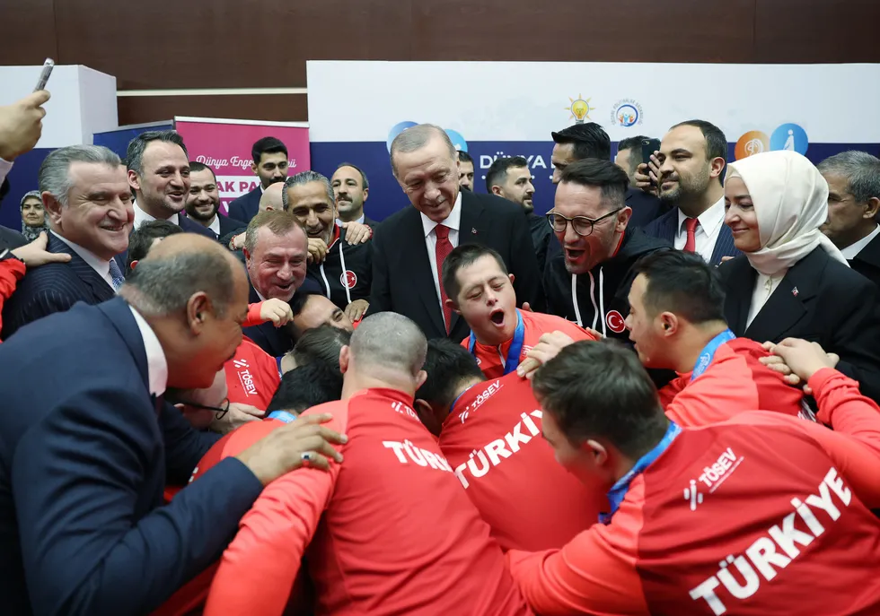 AK Parti 25. yılını Başkent'te kutlamaya hazırlanıyor: Başkan Erdoğan Türkiye Yüzyılı'nın ikinci çeyrek asır vizyonunu açıklayacak - 2