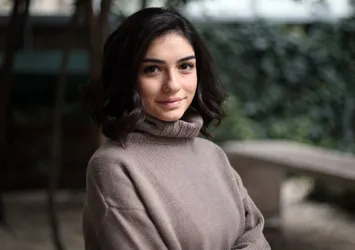 Ünlü oyuncu Hazar Ergüçlü'ye PKK sorgusu