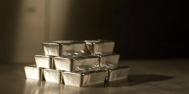 2020 yılında emtia piyasasında geçen yıl yatırımcısına en fazla kazandıran gümüş oldu