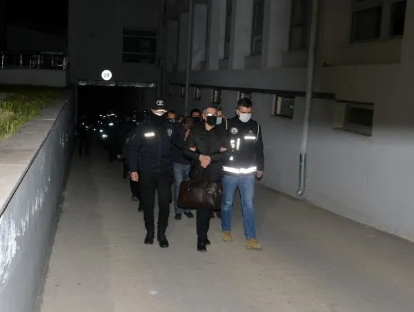 İlaçları PKK’ya gönderemeden yakalandılar! Savunmaları çileden çıkardı: Akrabalarımıza gönderiyorduk - 1