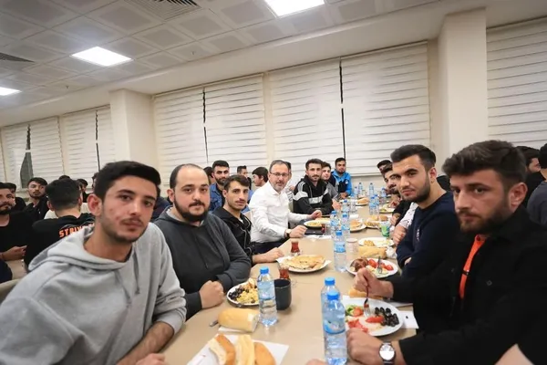 Bakan Kasapoğlu’ndan iktidarın projelerini sahiplenen muhalefete: Kurnazlık peşindeler