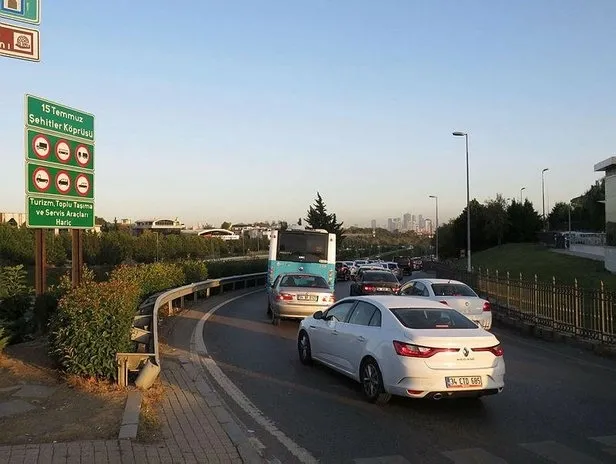 İstanbul'da kademeli mesai başladı! Trafik yoğunluğu yüzde 42'ye ulaştı - 2