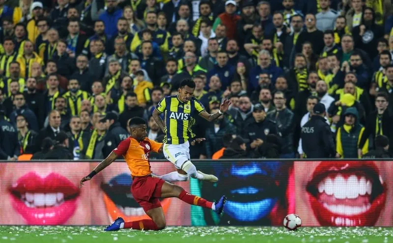 Spor Yazarlarindan Flas Fenerbahce Galatasaray Derbisi Yorumlari Son Dakika Spor Haberleri