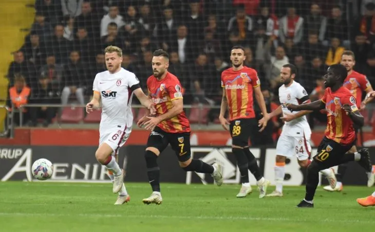 Kayserispor - Galatasaray maçı sonrası Erman Toroğlu’ndan bomba iddia: Yönetim yeni hoca için bazı isimlerle görüşüyor