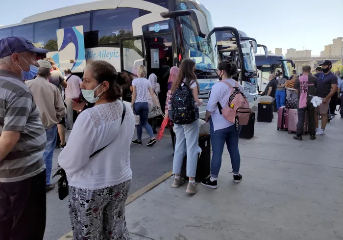 Son dakika: Bayram göçü başladı! İstanbul Havalimanı'nda ve 15 Temmuz Demokrasi Otogarı'nda yoğunluk - 10
