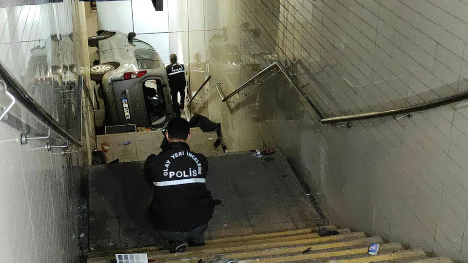 Doğum gününde hayatını kaybetti! Akılalmaz kaza! Aracıyla bakın nereye düştü