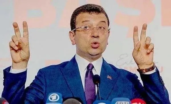 dmmden-imamogluna-cezaevinde-hazirlik-yapildigi-iddiasina-jet-yalanlama-dogru-degil-1742496698951.jpeg DMM'den İmamoğlu'na cezaevinde hazırlık yapıldığı iddiasına jet yalanlama! "Doğru değil" - 1