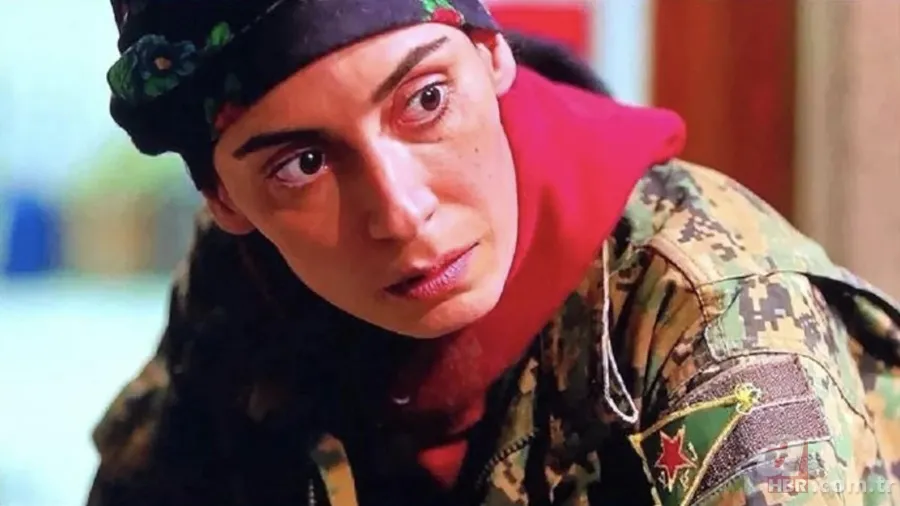 Melisa Sözen PKK/PYD'li teröristi canlandırdı! Sosyal medyada tepkiler çığ gibi büyüyor... 5