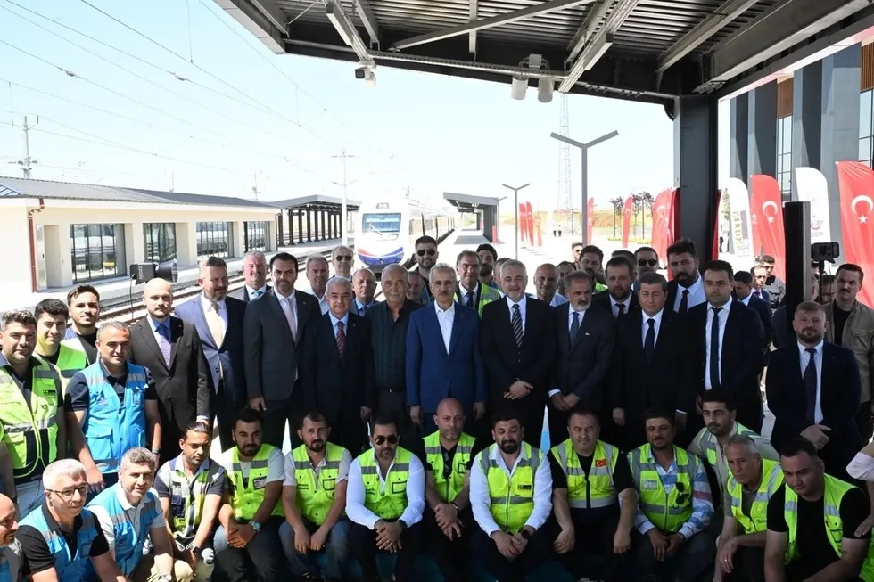 1780746200231.jpeg Halkalı-Kapıkule arası 4 saatten 1,5 saate düşüyor! Dev projede test sürüşü gerçekleşti - 2