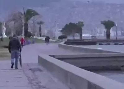 İzmir’de sağanak etkili oldu