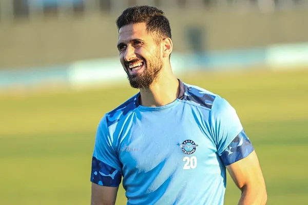 1694353752826.jpg Eski Galatasaraylı yıldız Fenerbahçe yolunda! Süper Lig'de transfer bombası patlıyor! İşte o isim... - 5