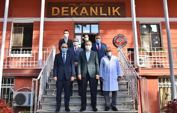 Vali Ali Yerlikaya İstanbul’da son 1 yılda Kovid-19 nedeniyle kaybettiğimiz sağlık çalışanı sayısını açıkladı