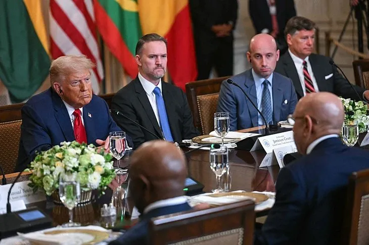 Trump işi diplomasi! Afrikalı liderlere tavrı çok tartışıldı