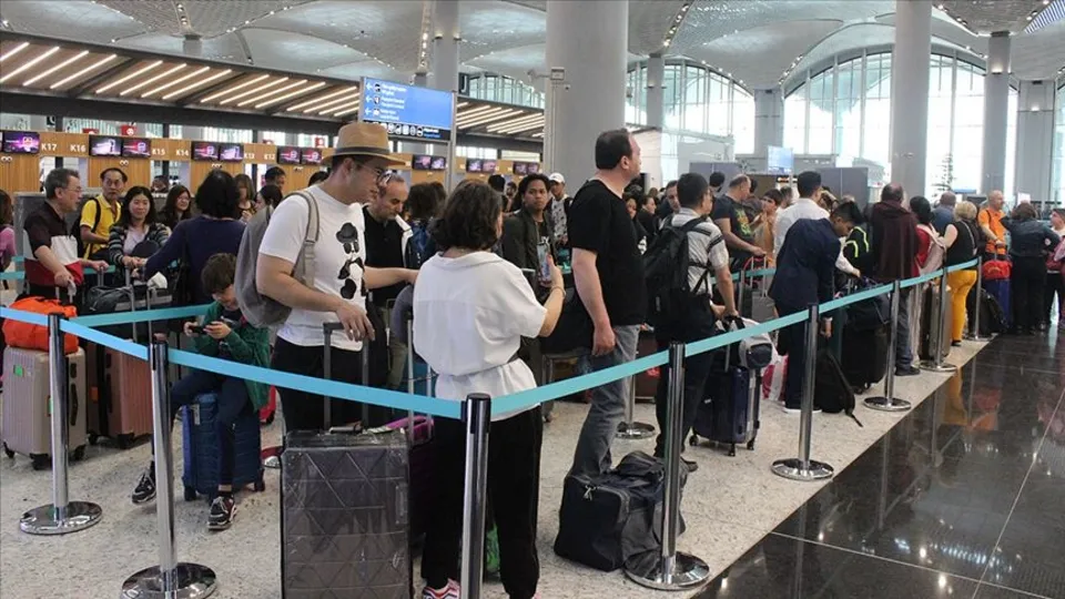 İstanbul Havalimanı dünyanın önde gelen devleriyle yarışıyor! Zorlu listeye girmeyi başardı