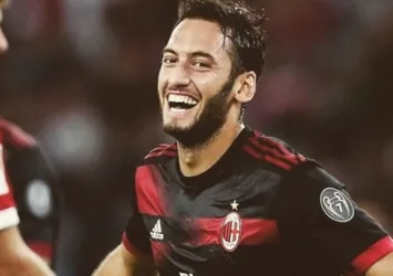 Bayern'den Hakan Cahalananananallgloglu özrü!
