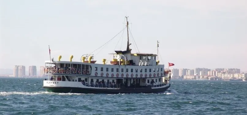 İzmir'de vapur seferleri iptal edildi