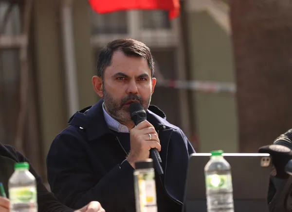 Çevre, Şehircilik ve İklim Değişikliği Bakanı Murat Kurum duyurdu: Daha önce tespit edilen binalar bir kez daha incelenecek