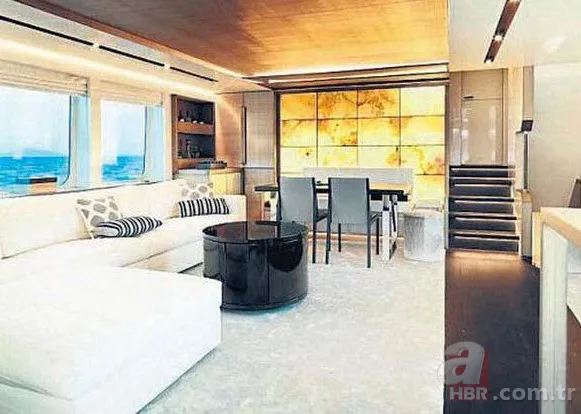 Serenay Sarıkaya yeni arabasıyla dudak uçuklattı 13