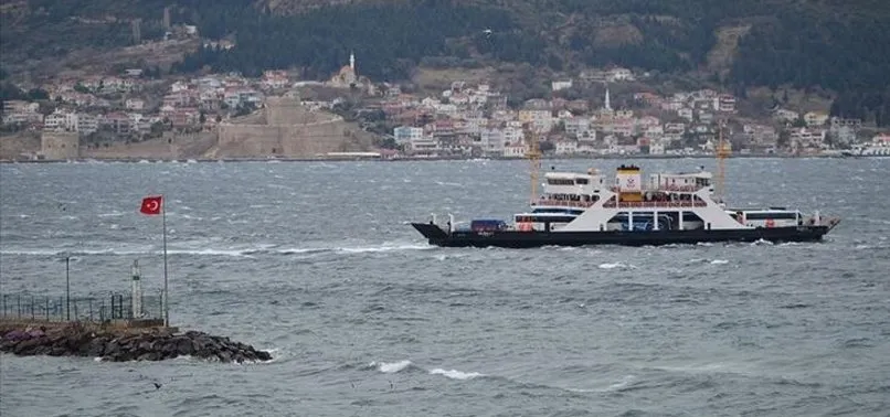 Son dakika: Deniz ulaşımına fırtına engeli! Gökçeada ve Bozcaada feribot hatlarında bazı seferler iptal edildi