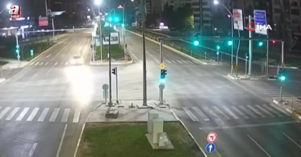 Elazığ'da taksiyle otomobil çarpıştı